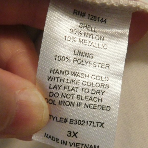 Olivia Blu - Cream Laced Poncho Laced Top - 3X (NWT) - Picture 8 of 8